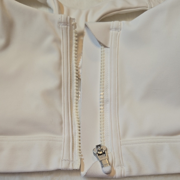 Athleta White Zip Front Sports Bra Size Small - Picture 7 of 7